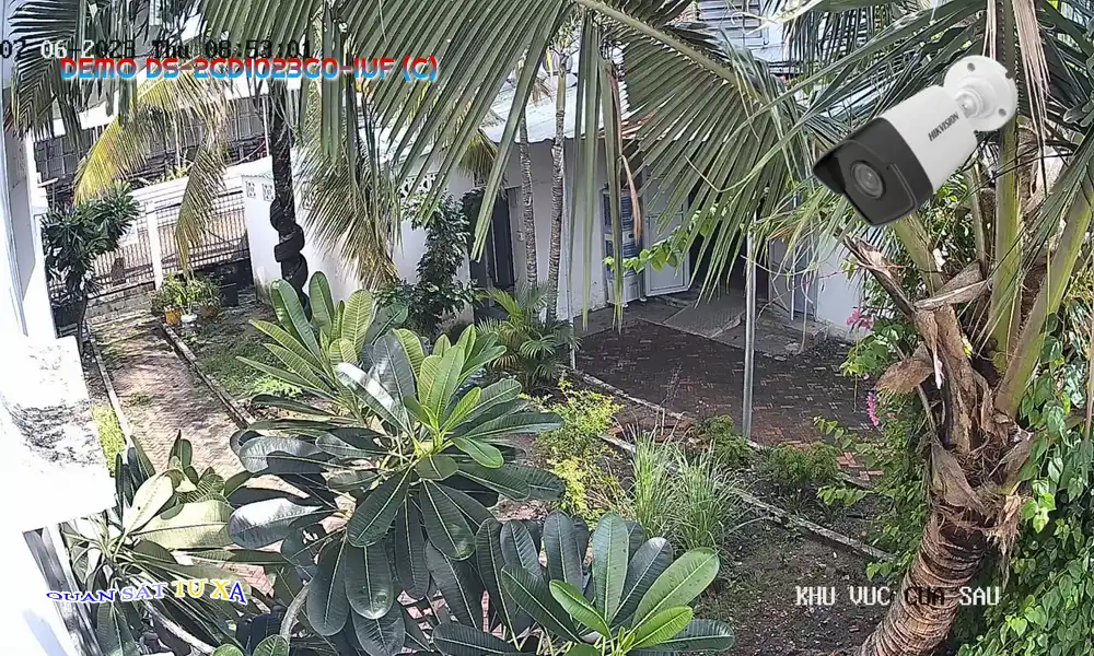 Camera Hikvision DS-2CD1023G0-IUF (C)